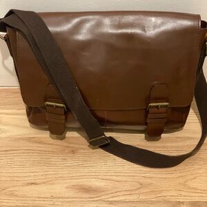 Wilson leather Brown Leather Messenger Bag